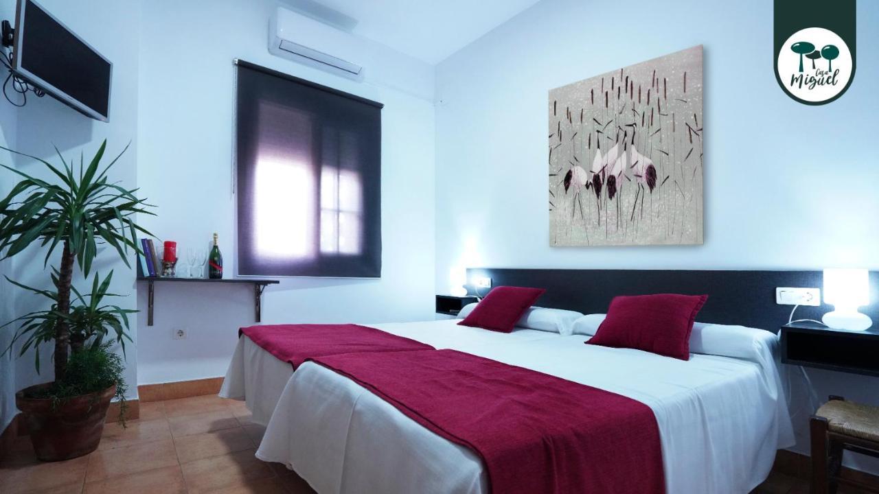 Hostal Rte. Casa Miguel Matalascañas Exteriör bild
